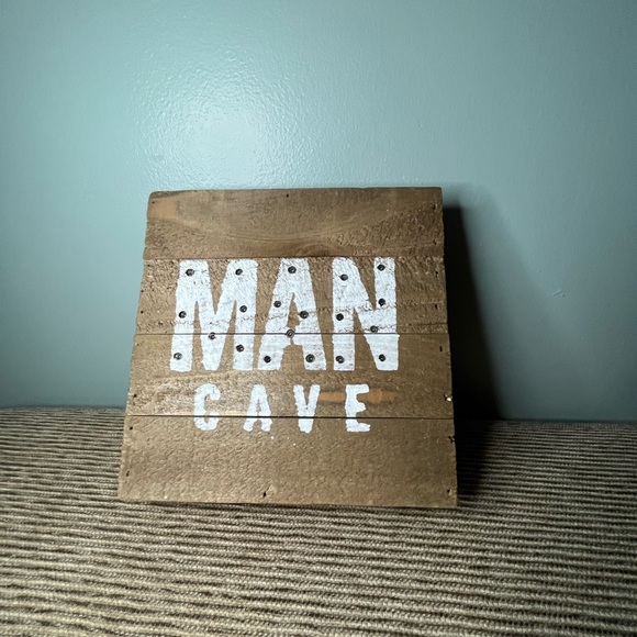 Man cave wooden sign - Picture 4 of 5